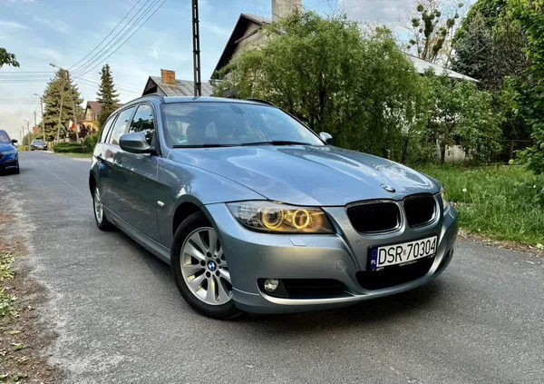 samochody osobowe BMW Seria 3 cena 28900 przebieg: 242000, rok produkcji 2011 z Elbląg